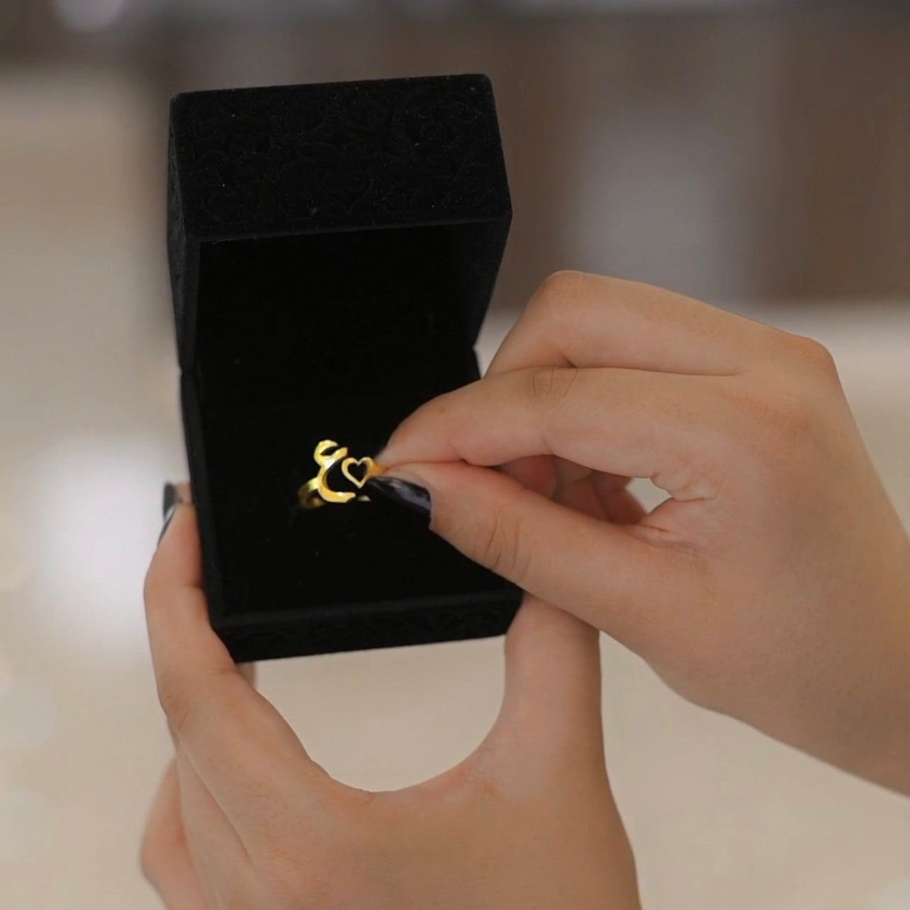 Customize ع Ring